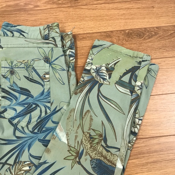 Gigi Moda Pants Size medium - Picture 3 of 7